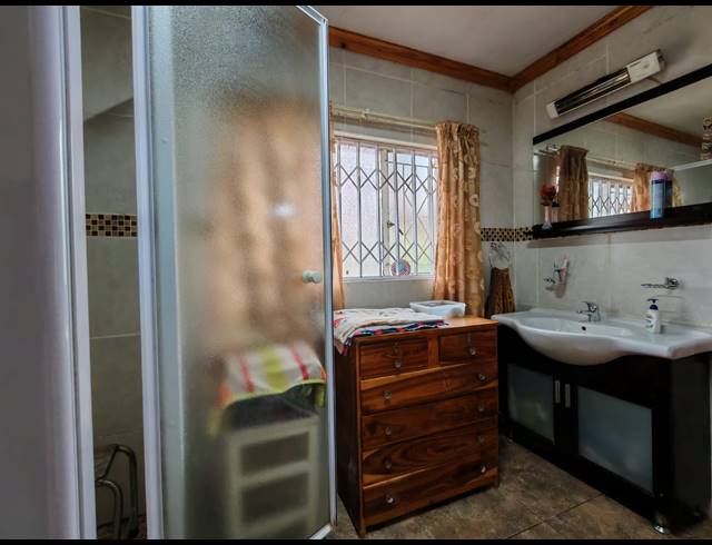 3 BEDROOM HOUSE FOR SALE IN THREE RIVERS
